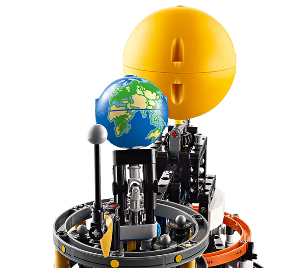 LEGO® Technic™ Planet Earth and Moon in Orbit Orrery | 42179 | LEGO® Technic™ Planet Earth and Moon in Orbit Orrery | 42179